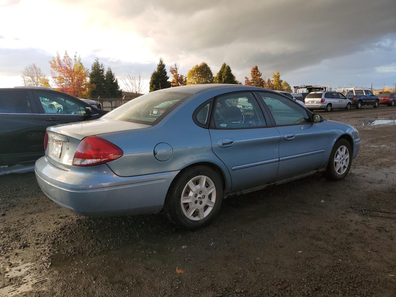 Lot #2970176280 2005 FORD TAURUS SE