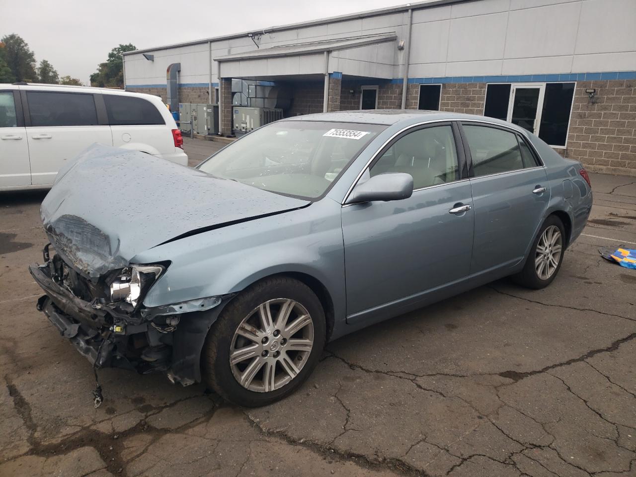  Salvage Toyota Avalon