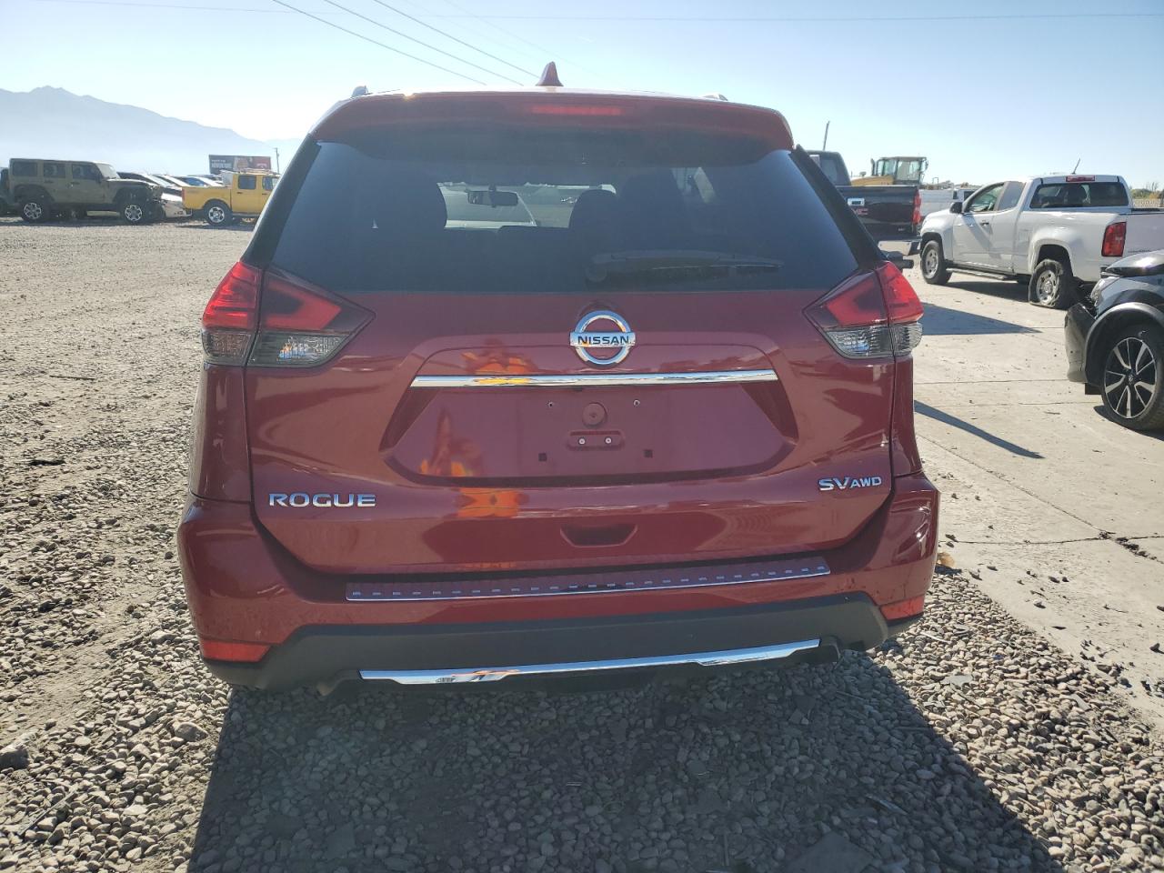 Lot #2972042029 2017 NISSAN ROGUE