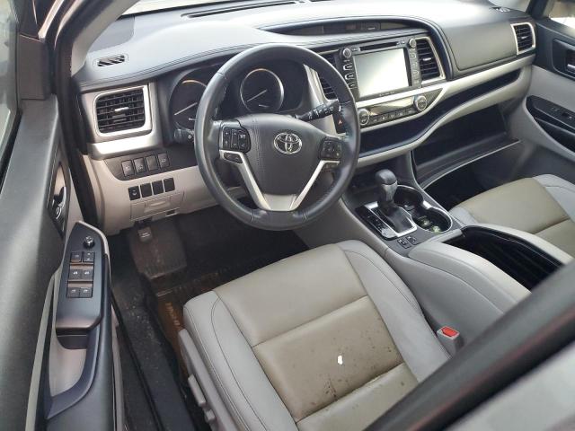 VIN 5TDKZRFH0KS569124 2019 Toyota Highlander, SE no.8