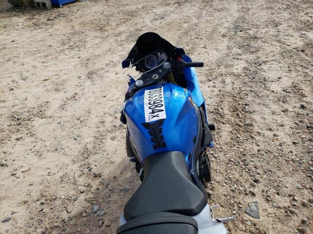 2011 SUZUKI GSX750 - JS1GR7MA8B2100638