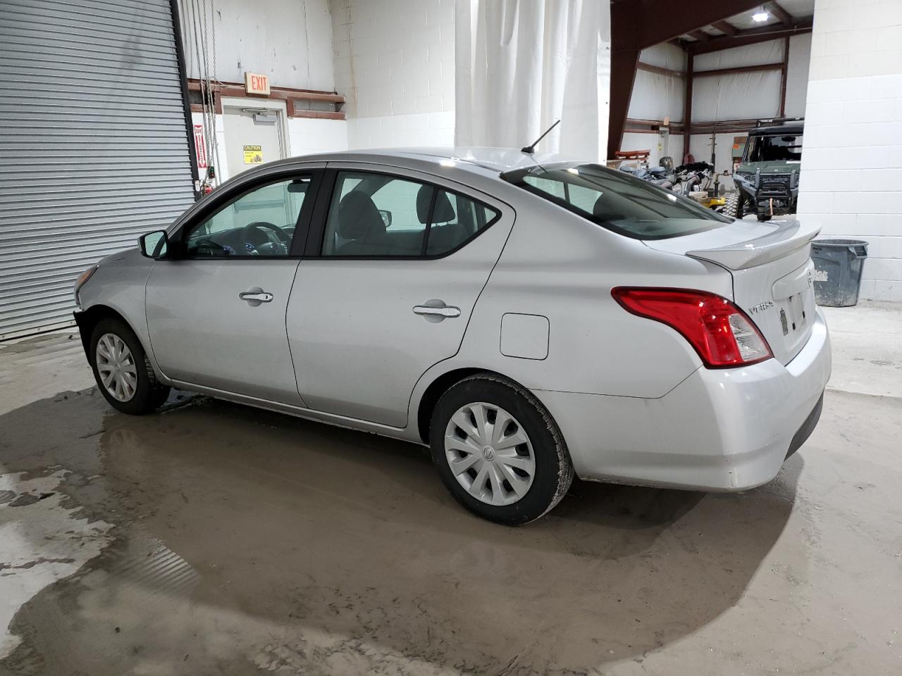 Lot #3033246857 2019 NISSAN VERSA S