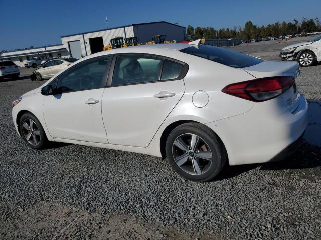 VIN 3KPFL4A72JE225615 2018 KIA Forte, LX no.2