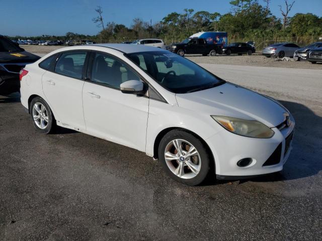 VIN 1FADP3F21EL213817 2014 Ford Focus, SE no.4