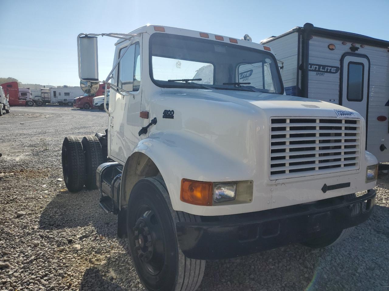 International 4900 1997 