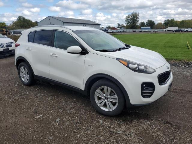 VIN KNDPMCAC8J7396149 2018 KIA Sportage, LX no.4