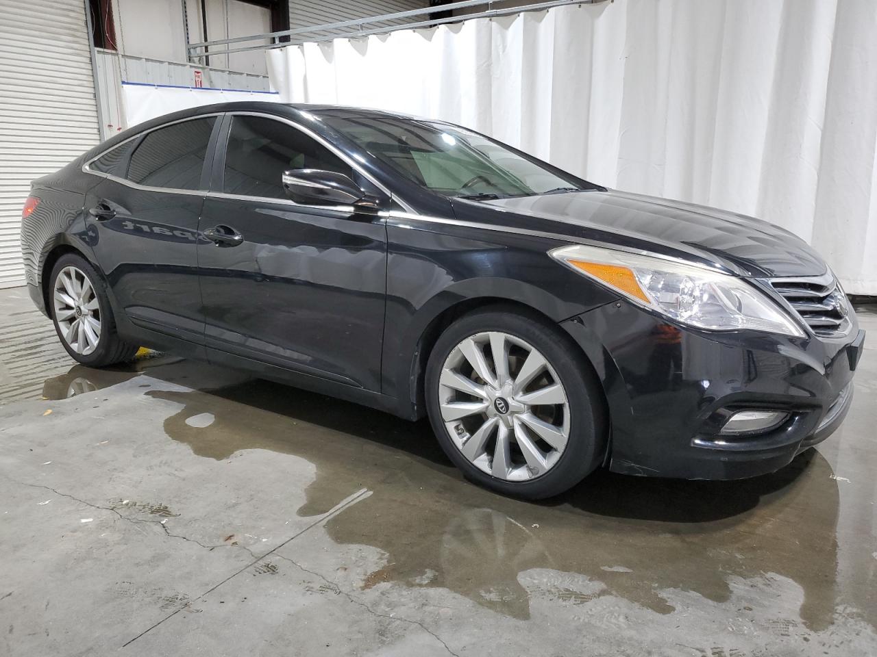 Lot #3003769496 2013 HYUNDAI AZERA GLS