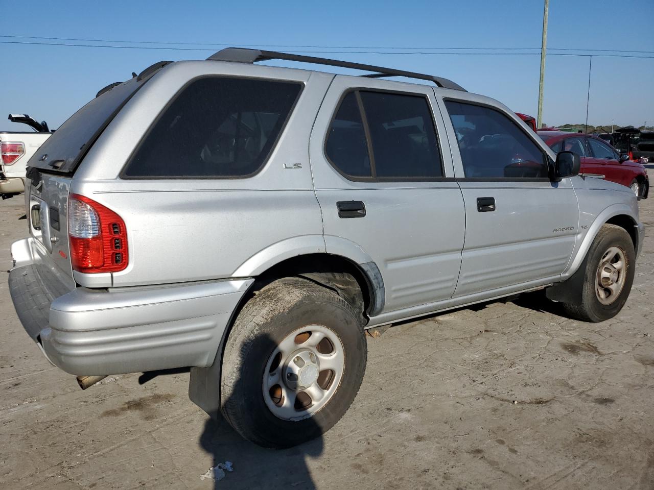 Lot #3027046779 2001 ISUZU RODEO S