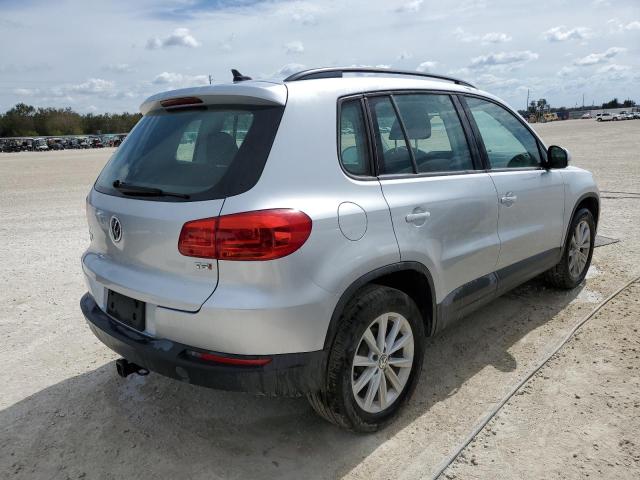 VOLKSWAGEN TIGUAN LIM 2018 silver  gas WVGAV7AX8JK001375 photo #4