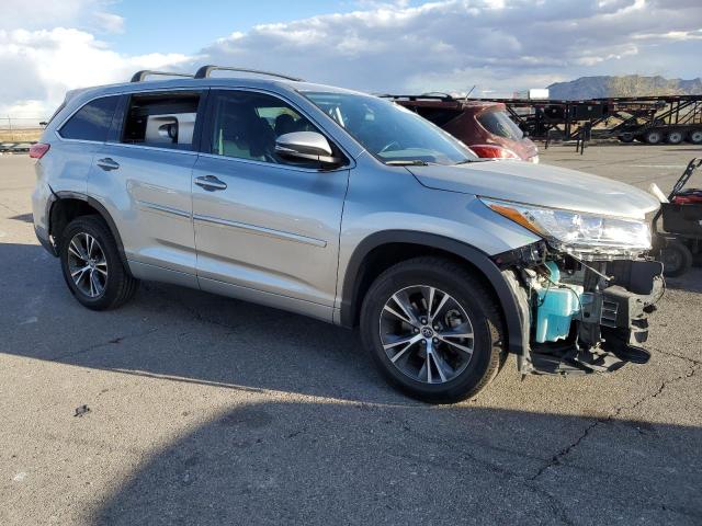 VIN 5TDZZRFH7JS270159 2018 Toyota Highlander, LE no.4