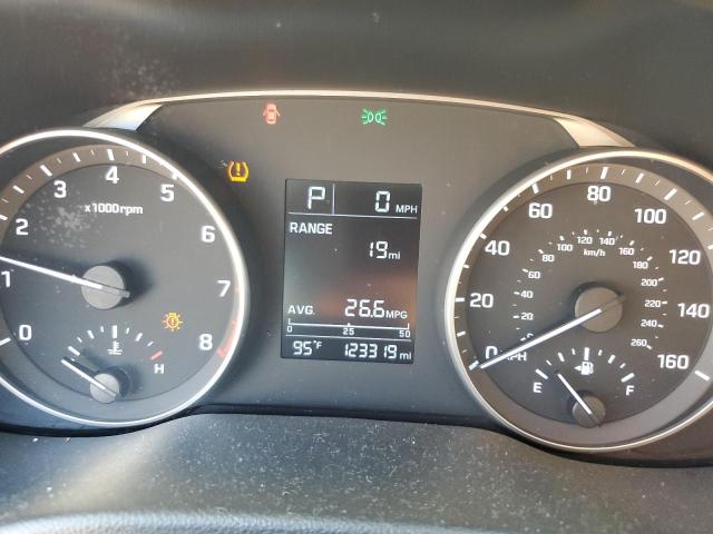 2017 HYUNDAI ELANTRA SE - KMHD74LF5HU166373