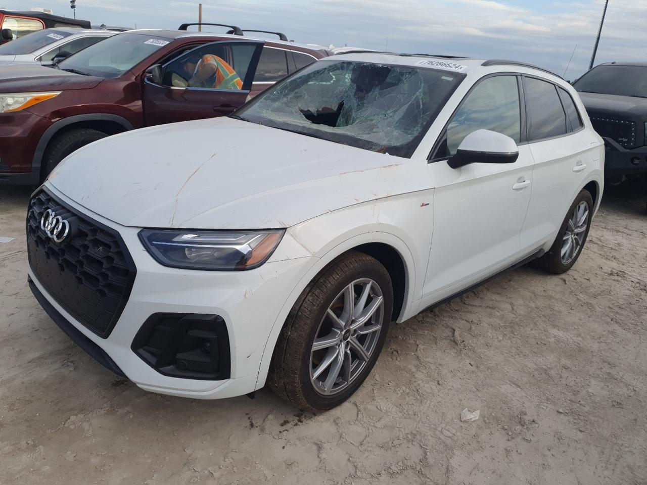 AUDI Q5 PREMIUM PLUS 55