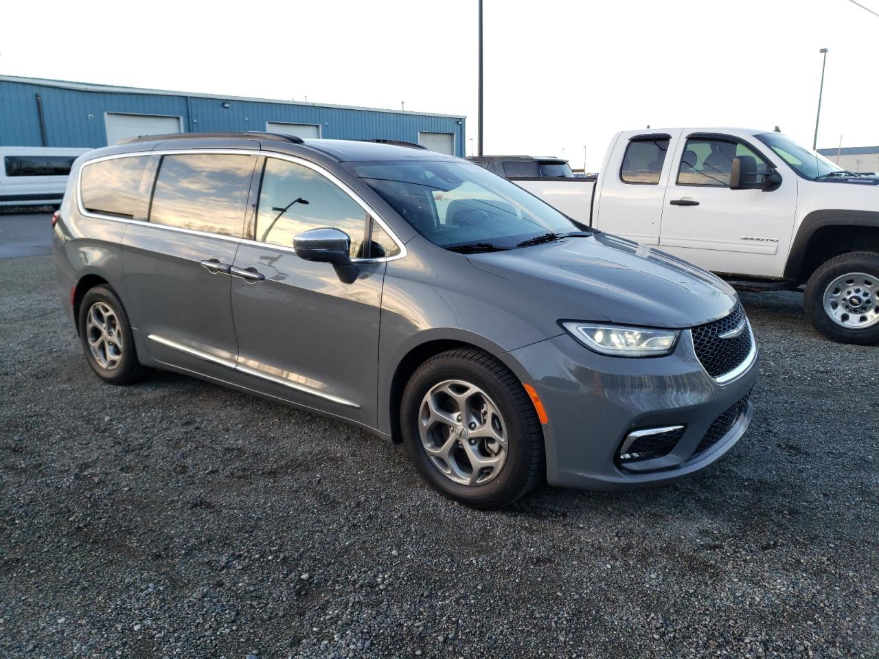 Lot #2926099782 2022 CHRYSLER PACIFICA L