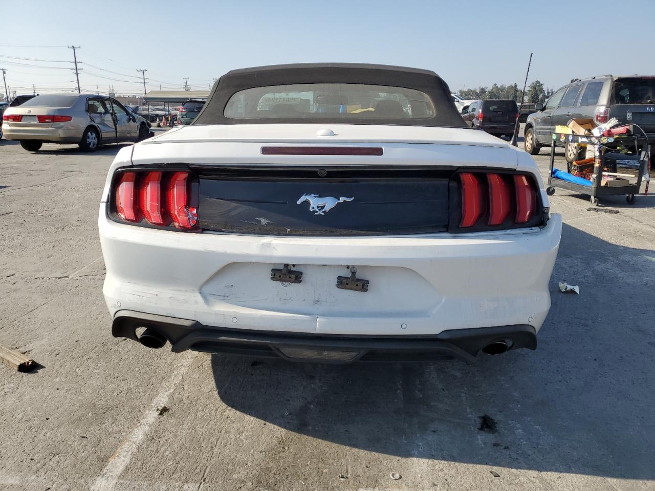 Lot #2989473590 2020 FORD MUSTANG