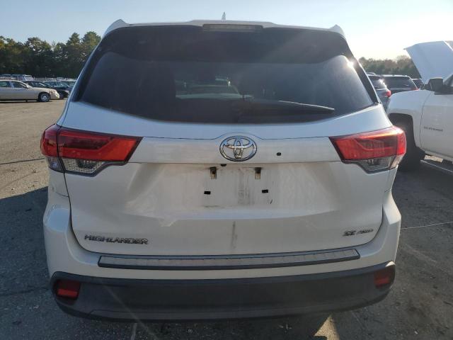 VIN 5TDJZRFH5HS371112 2017 Toyota Highlander, SE no.6