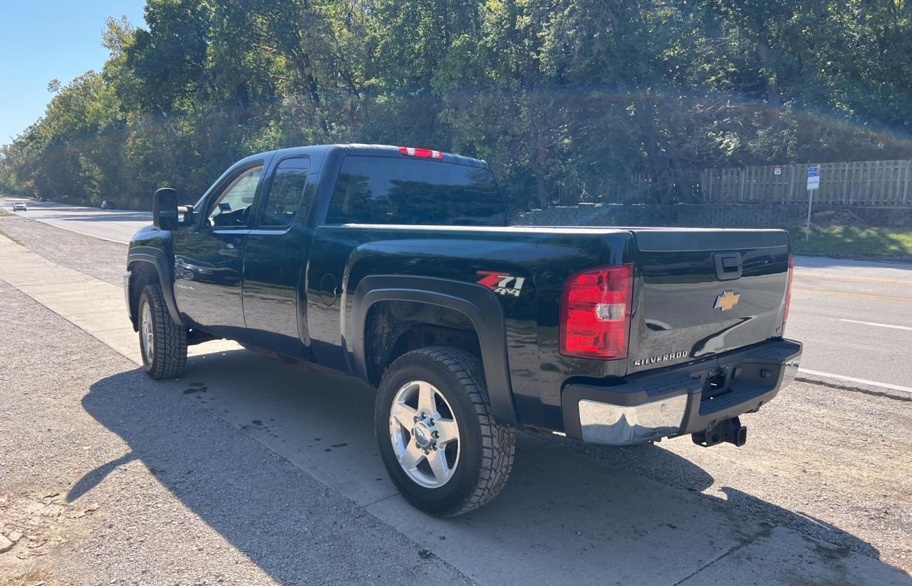 CHEVROLET SILVERADO 2011 black 4dr ext diesel 1GC2KXC85BZ292658 photo #4