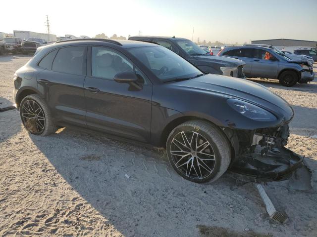 VIN WP1AA2A59NLB00450 2022 Porsche Macan no.4