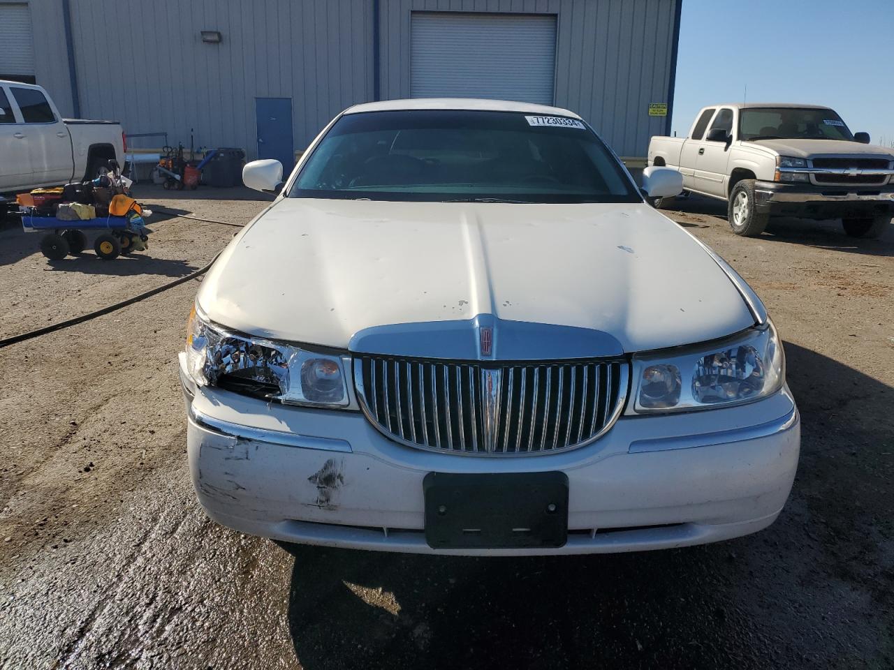 Lot #2942954292 1999 LINCOLN TOWN CAR E