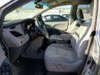 TOYOTA SIENNA LE photo