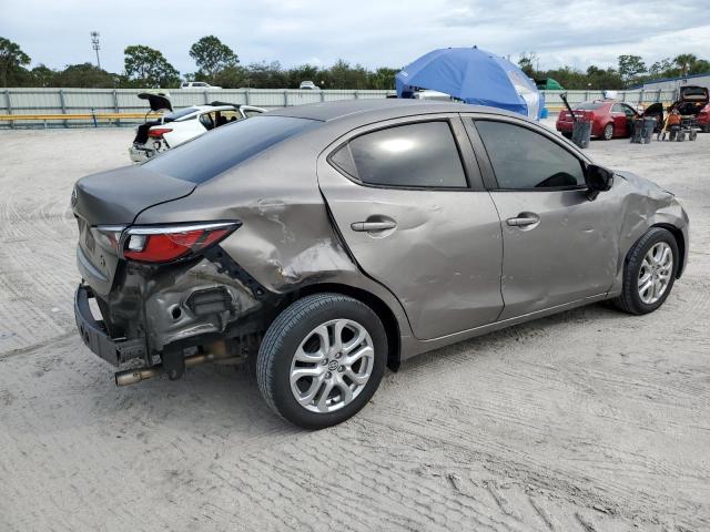 VIN 3MYDLBZV9GY134610 2016 Toyota Scion no.3