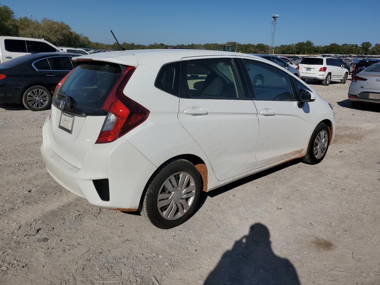 Lot #3020996353 2016 HONDA FIT LX