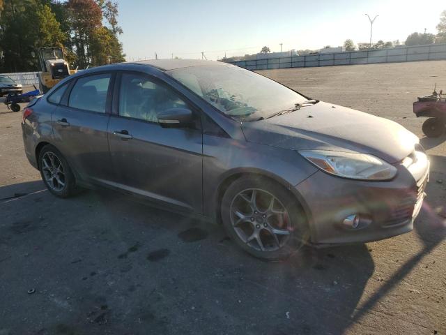 VIN 1FADP3F27EL147127 2014 Ford Focus, SE no.4