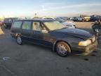 VOLVO V70 photo