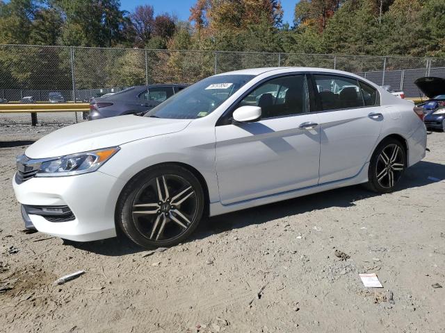 VIN 1HGCR2F51GA027828 2016 HONDA ACCORD no.1