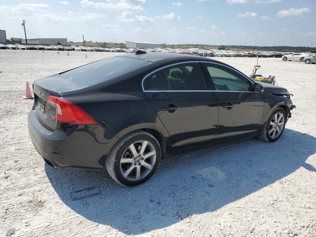 Lot #2996596597 2016 VOLVO S60 PREMIE