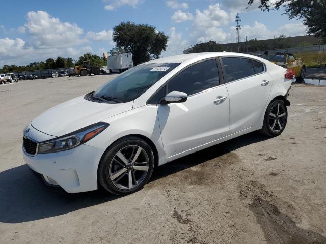 VIN 3KPFL4A83HE091006 2017 KIA Forte, EX no.1