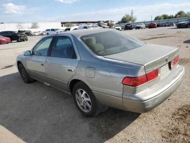 TOYOTA CAMRY LE 2000 silver sedan 4d gas JT2BG28K2Y0392568 photo #3