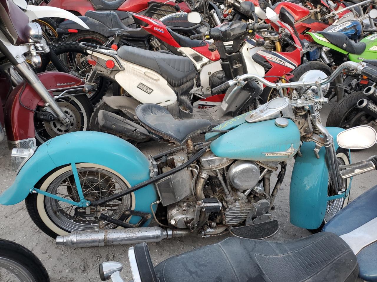 Harley Davidson MOTORCYCLE 1948 