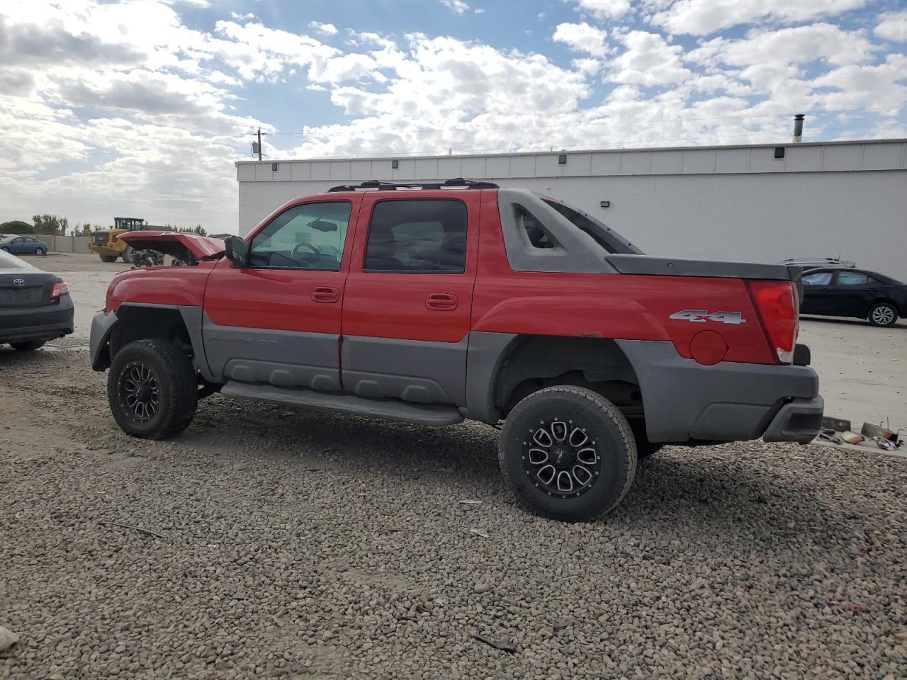 Lot #3021131279 2002 CHEVROLET AVALANCHE