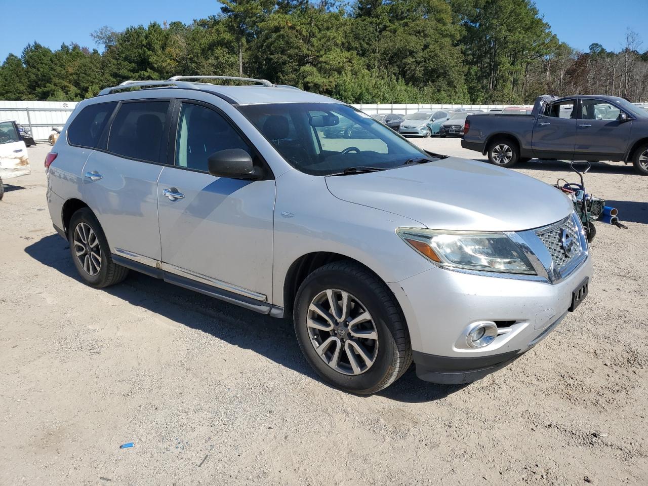 Lot #2952735212 2013 NISSAN PATHFINDER