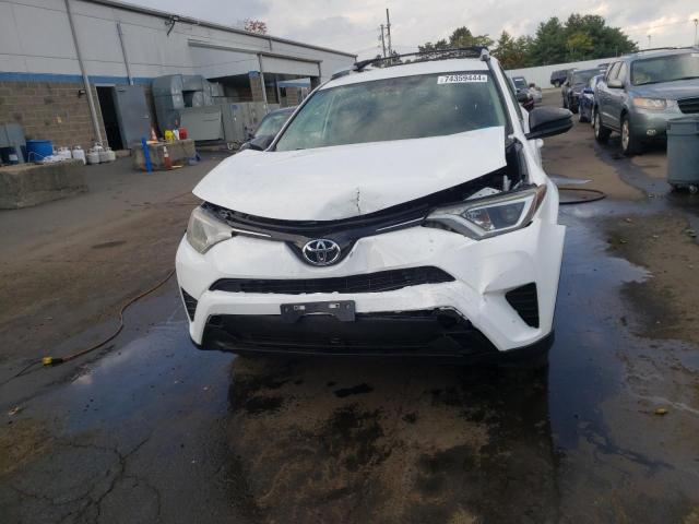 VIN 2T3BFREV4GW415490 2016 Toyota RAV4, LE no.5