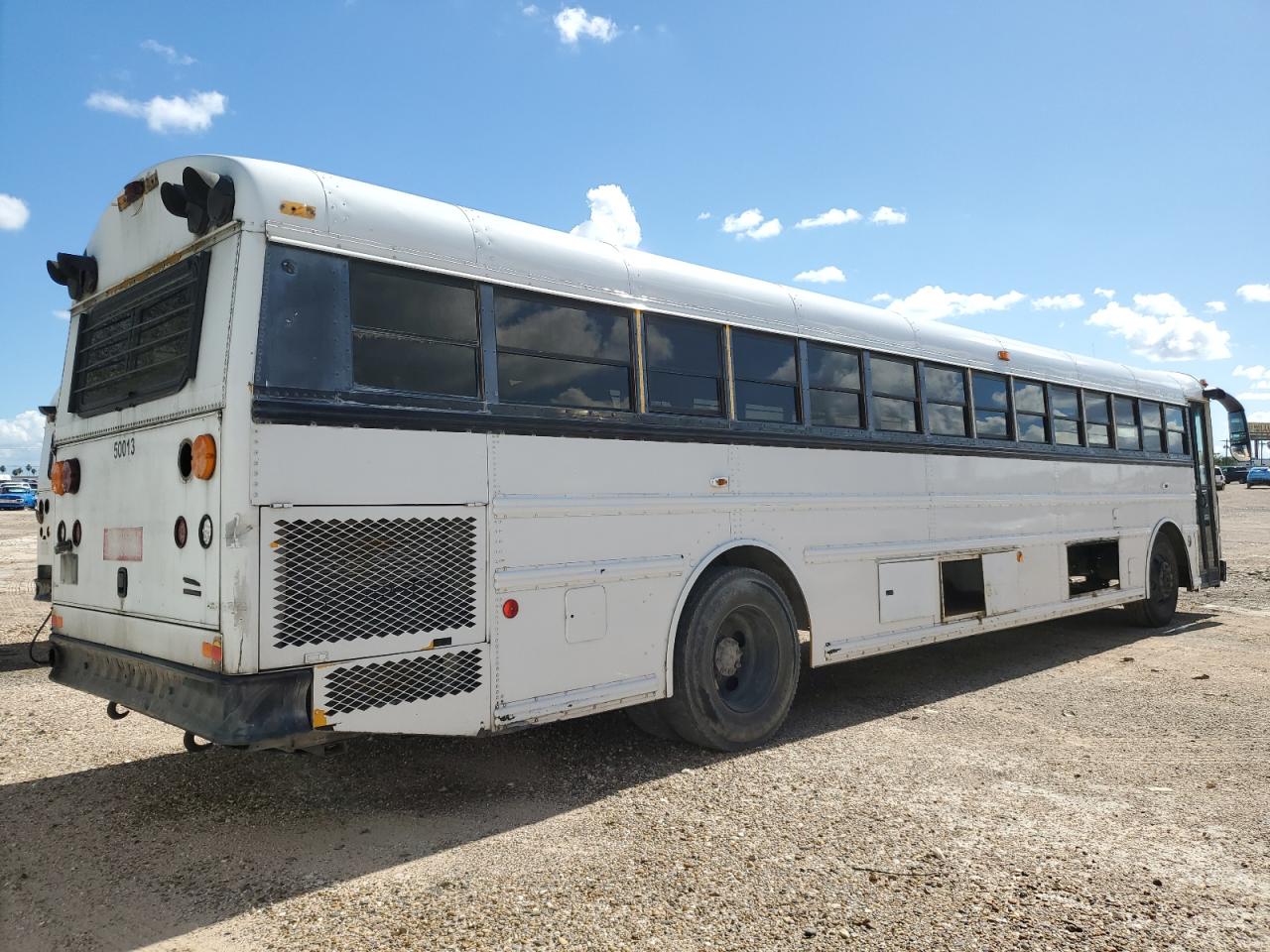 Lot #2940726566 2005 THOMAS SCHOOL BUS