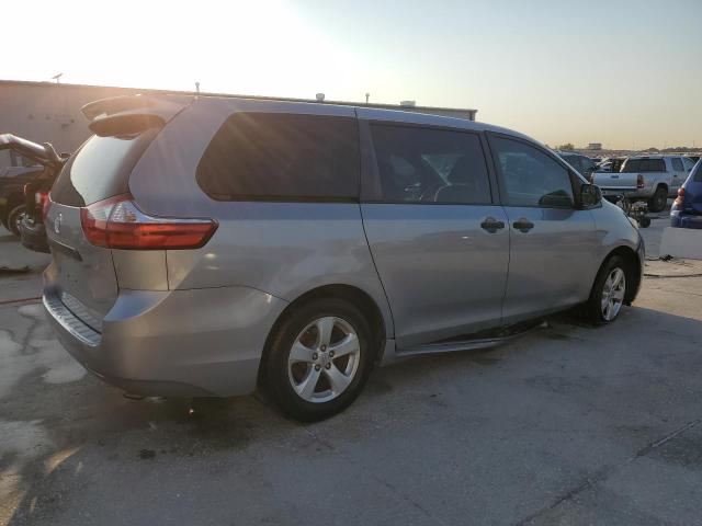 VIN 5TDZZ3DC1HS856189 2017 Toyota Sienna no.3