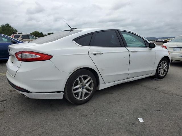 VIN 3FA6P0H7XGR331076 2016 Ford Fusion, SE no.3