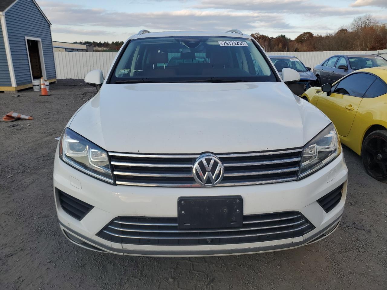 Lot #2972470682 2017 VOLKSWAGEN TOUAREG EX