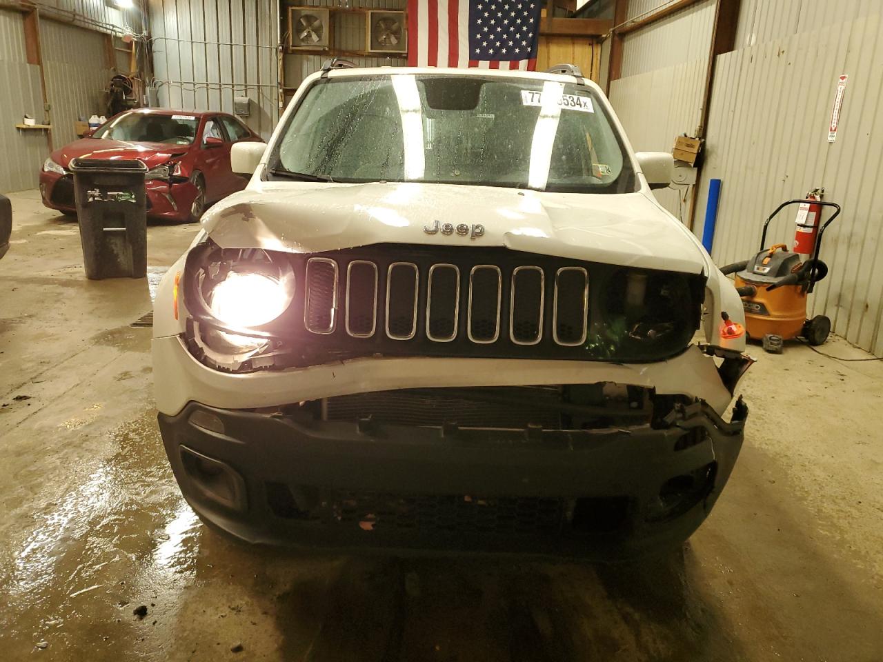 Lot #2951921400 2017 JEEP RENEGADE L