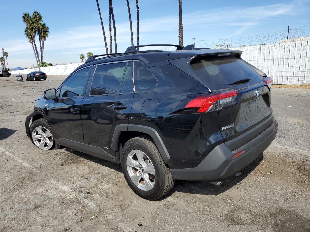 Lot #3033030014 2021 TOYOTA RAV4 LE