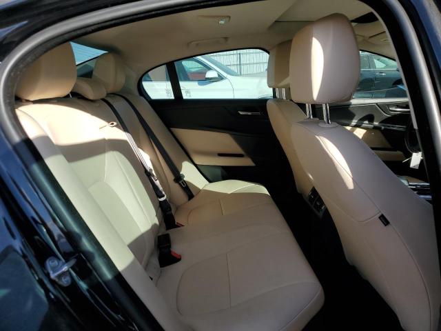 2019 JAGUAR XE PREMIUM SAJAD4FX8KCP49443