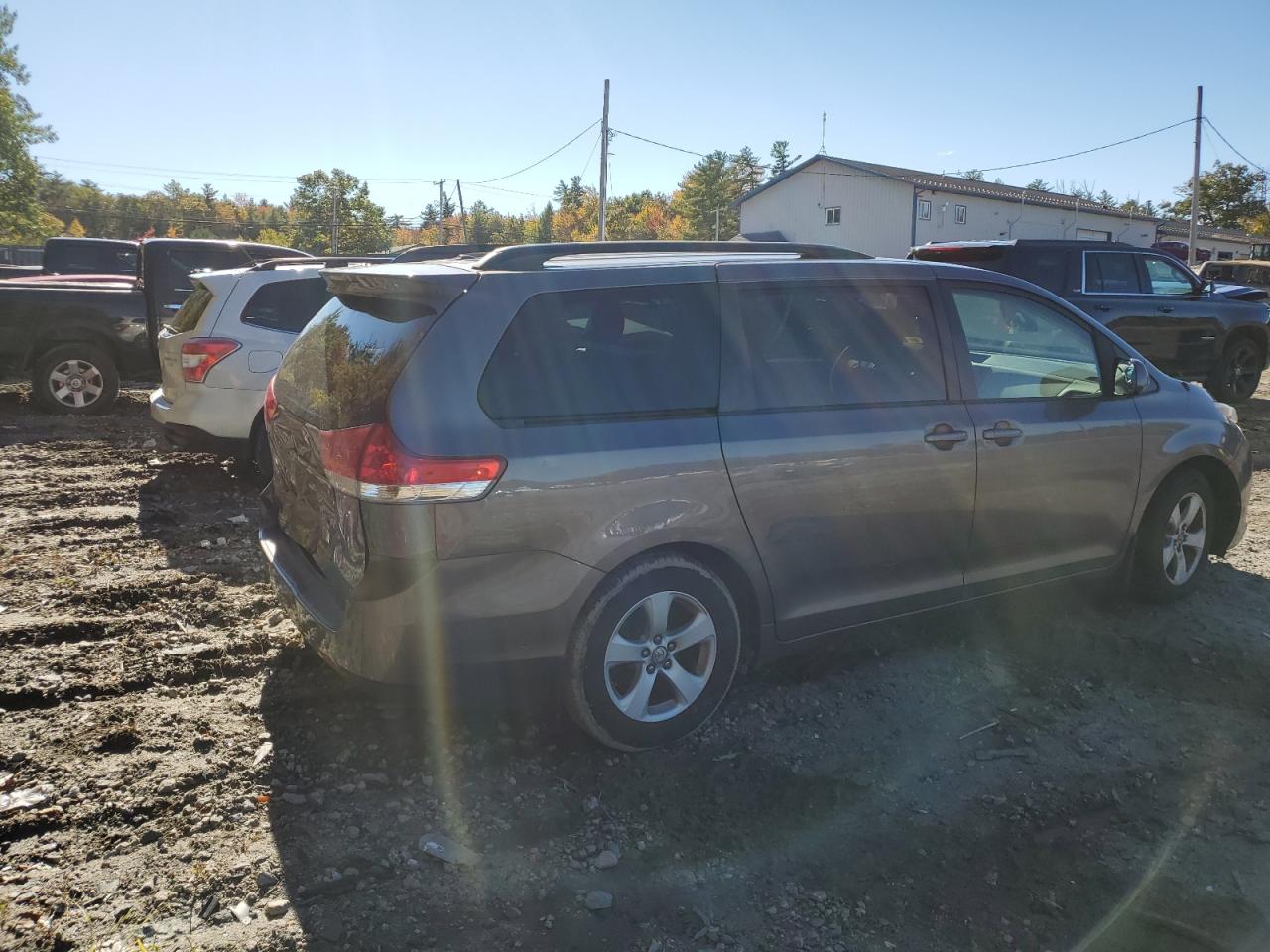 Lot #2893304775 2011 TOYOTA SIENNA LE