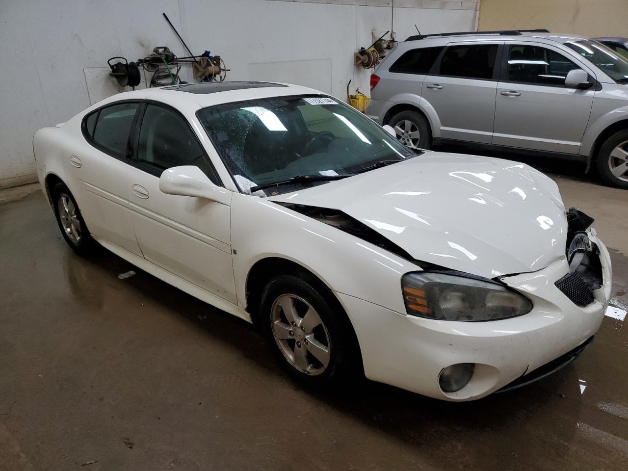 Lot #2960196031 2008 PONTIAC GRAND PRIX