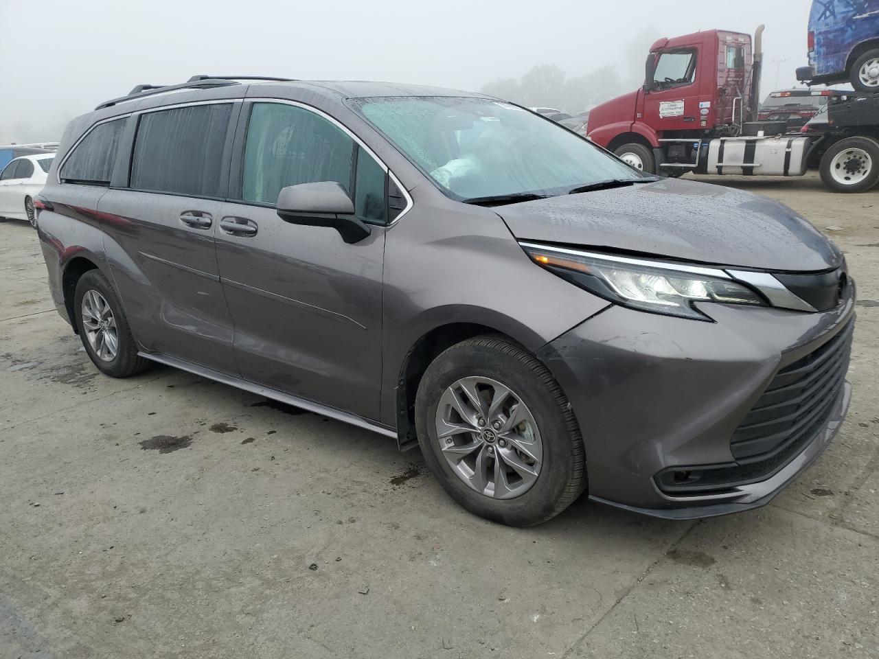 Lot #2928175706 2022 TOYOTA SIENNA LE