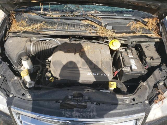 2016 CHRYSLER TOWN & COU - 2C4RC1BG5GR295868