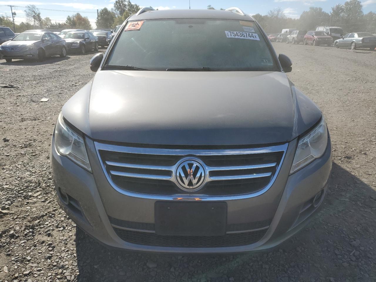 Lot #2911682858 2011 VOLKSWAGEN TIGUAN S