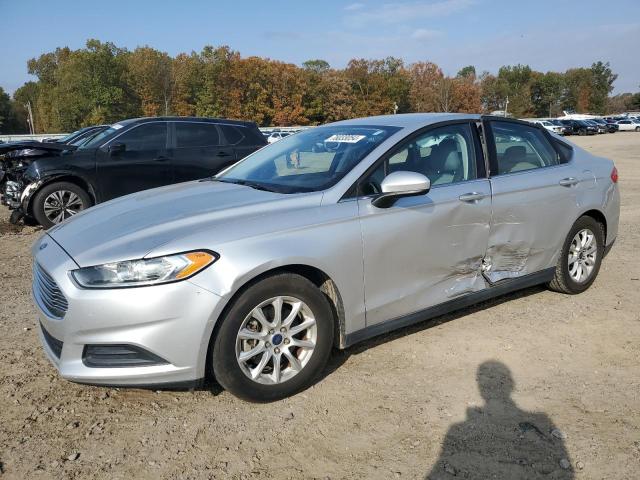 FORD FUSION S