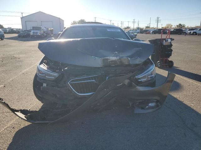 VIN W04GR6SX0J1067611 2018 BUICK REGAL no.5