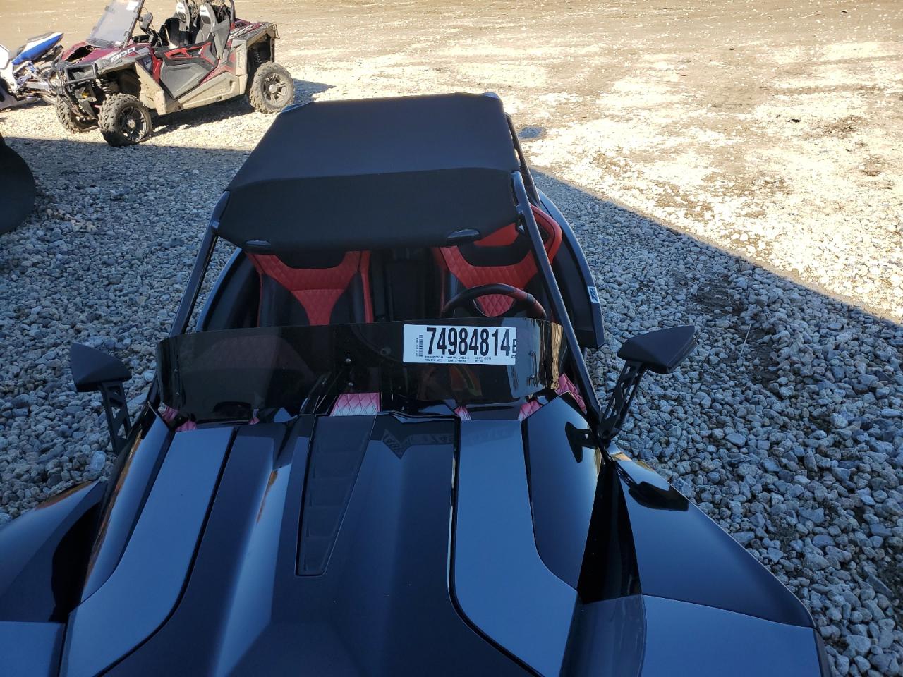 Lot #3009209330 2016 POLARIS SLINGSHOT